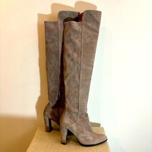 STUART WEITZMAN Sz 6 Suede Heeled Over the Knee  Zipper Closure Boots NWOT